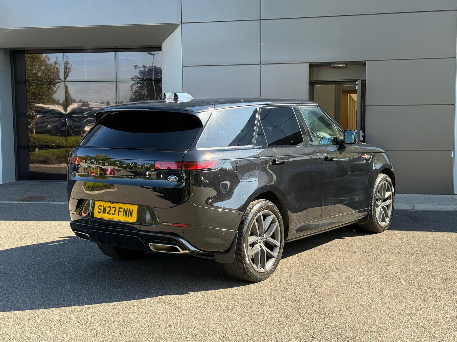 Used Land Rover Range Rover Sport 2023 for sale - 76012943: Photo 7