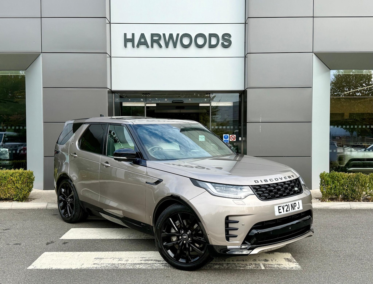 Used Land Rover Discovery 2021 for sale - 76136545: Photo 1