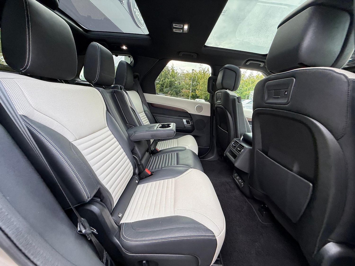 Used Land Rover Discovery 2021 for sale - 76136545: Photo 46