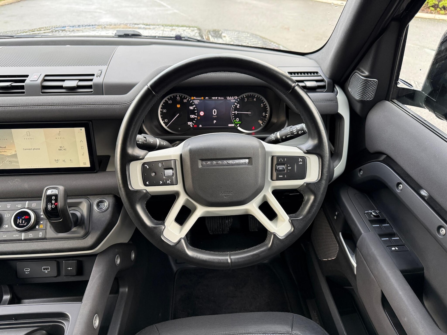 Used Land Rover Defender 2022 for sale - 77155810: Photo 14