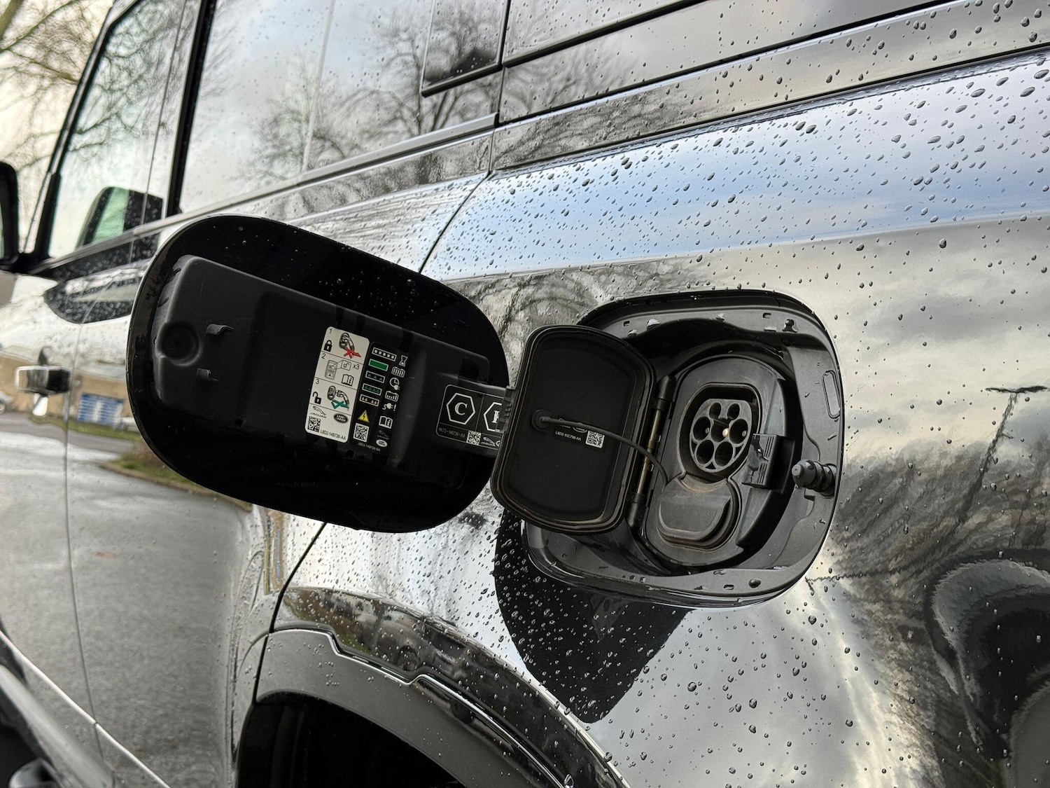 Used Land Rover Defender 2022 for sale - 77155810: Photo 32