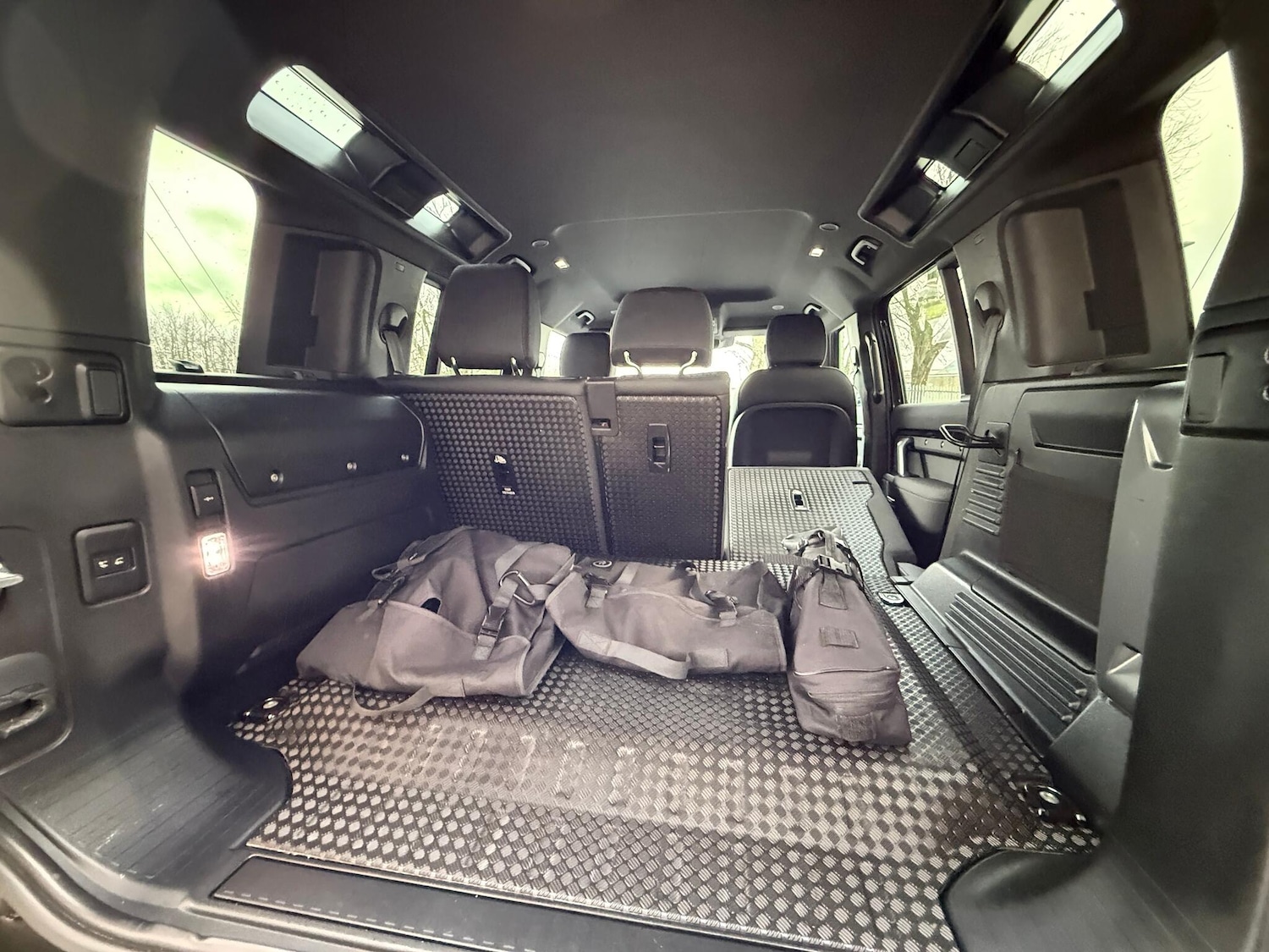 Used Land Rover Defender 2022 for sale - 77155810: Photo 35