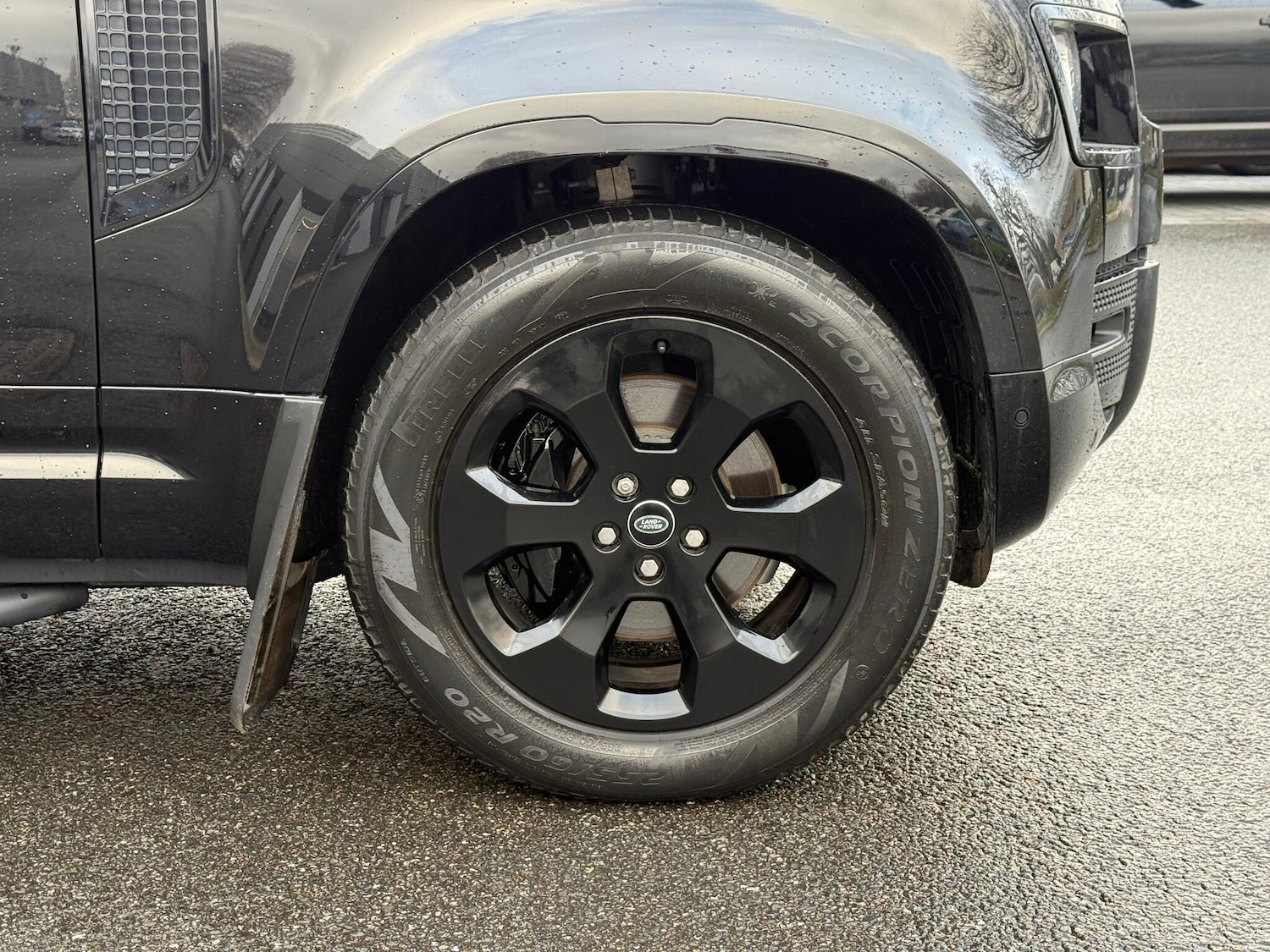 Used Land Rover Defender 2022 for sale - 77155810: Photo 4