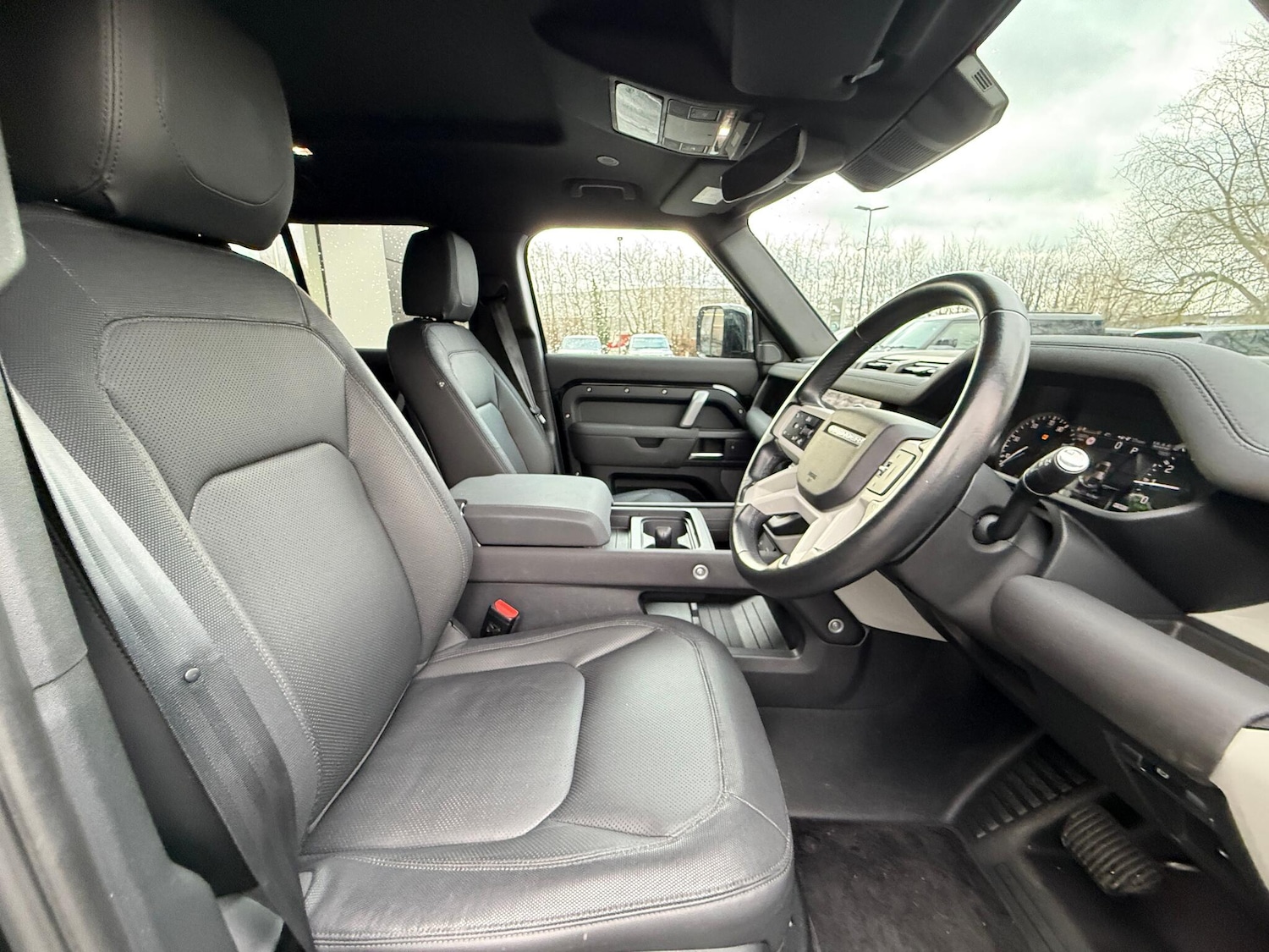 Used Land Rover Defender 2022 for sale - 77155810: Photo 9