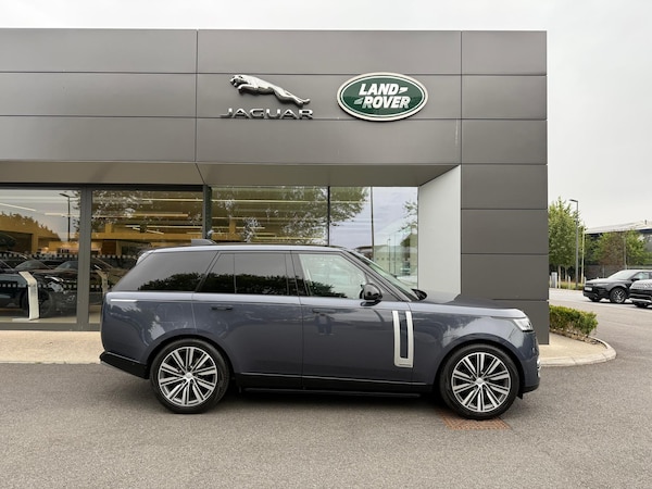 Used Land Rover Range Rover 2023 for sale - 75291911: Photo 2