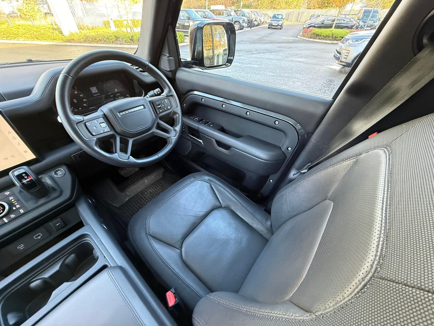 Used Land Rover Defender 2023 for sale - 77028946: Photo 13