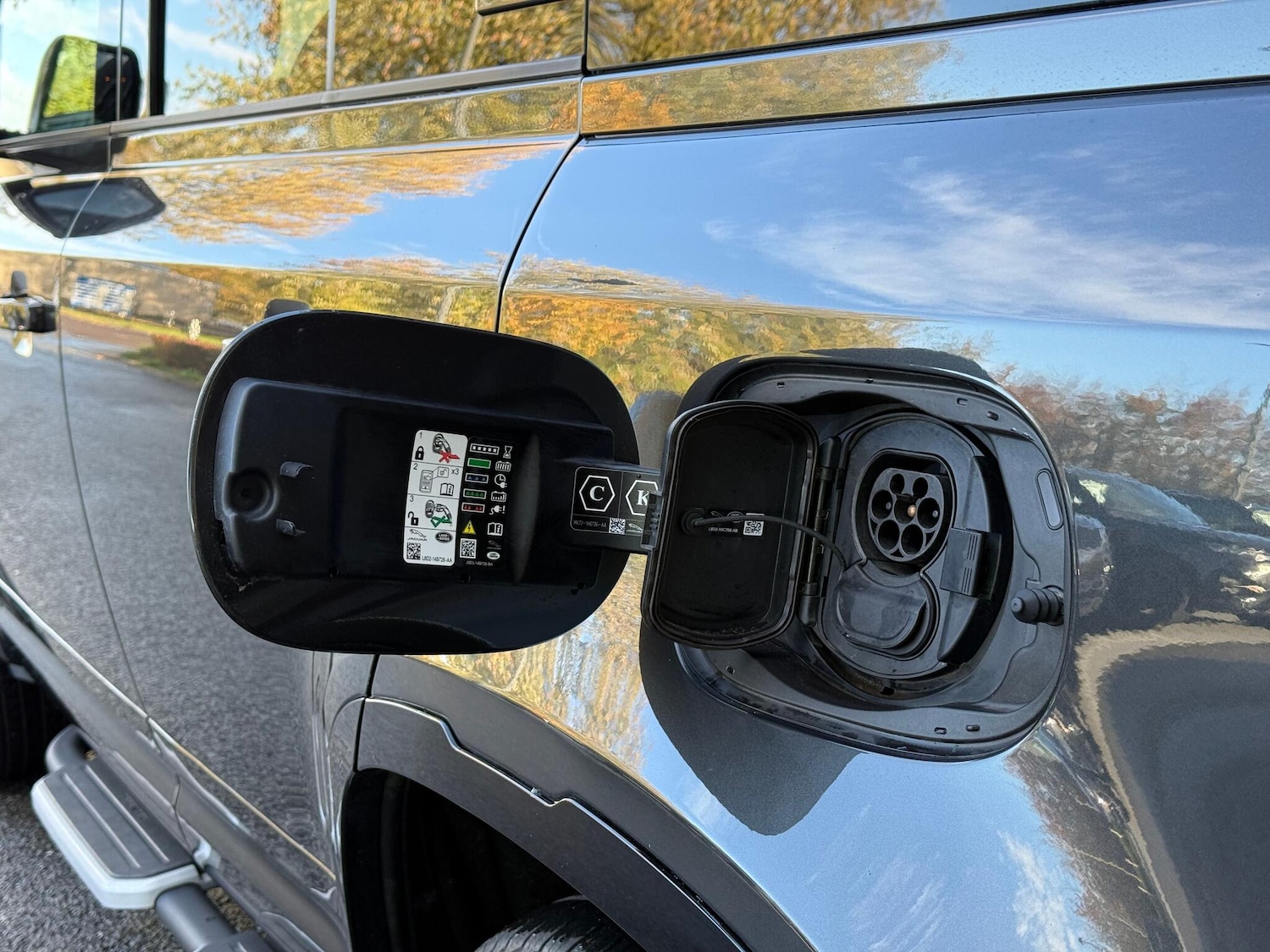 Used Land Rover Defender 2023 for sale - 77028946: Photo 40