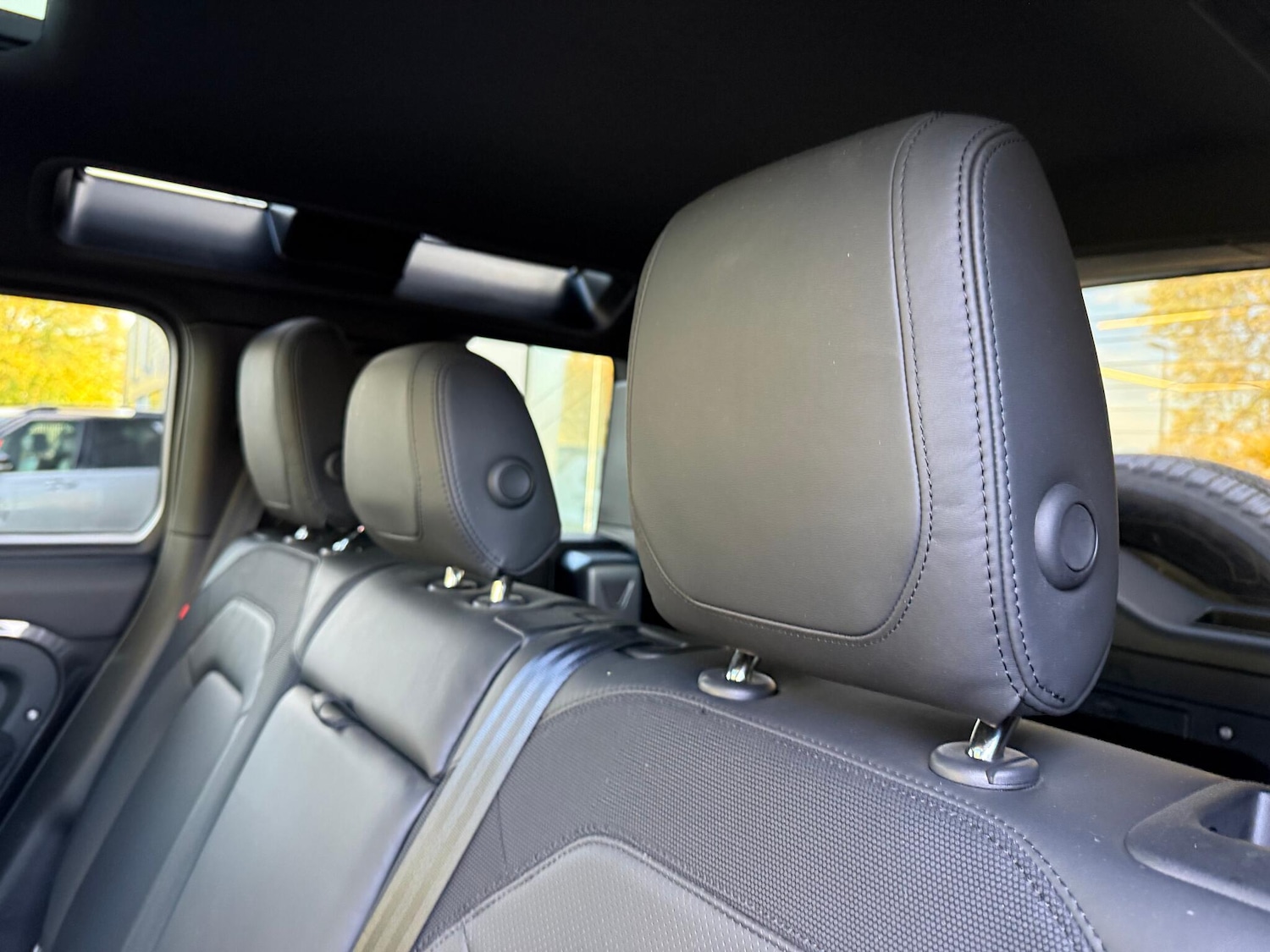 Used Land Rover Defender 2023 for sale - 77028946: Photo 49