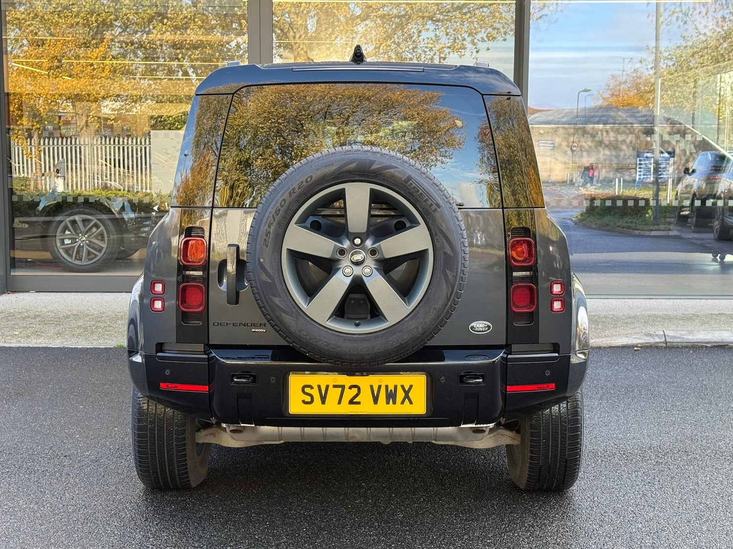 Used Land Rover Defender 2023 for sale - 77028946: Photo 6