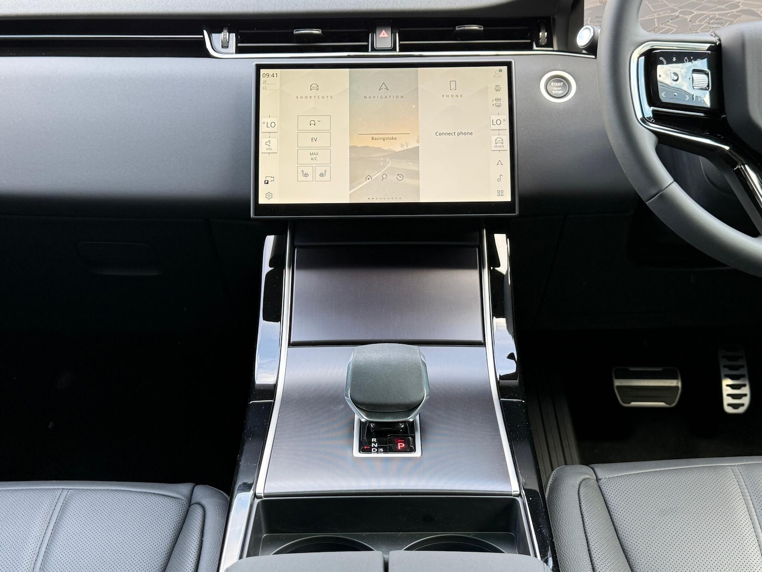 Used Land Rover Range Rover Evoque 2025 for sale - 77120084: Photo 15