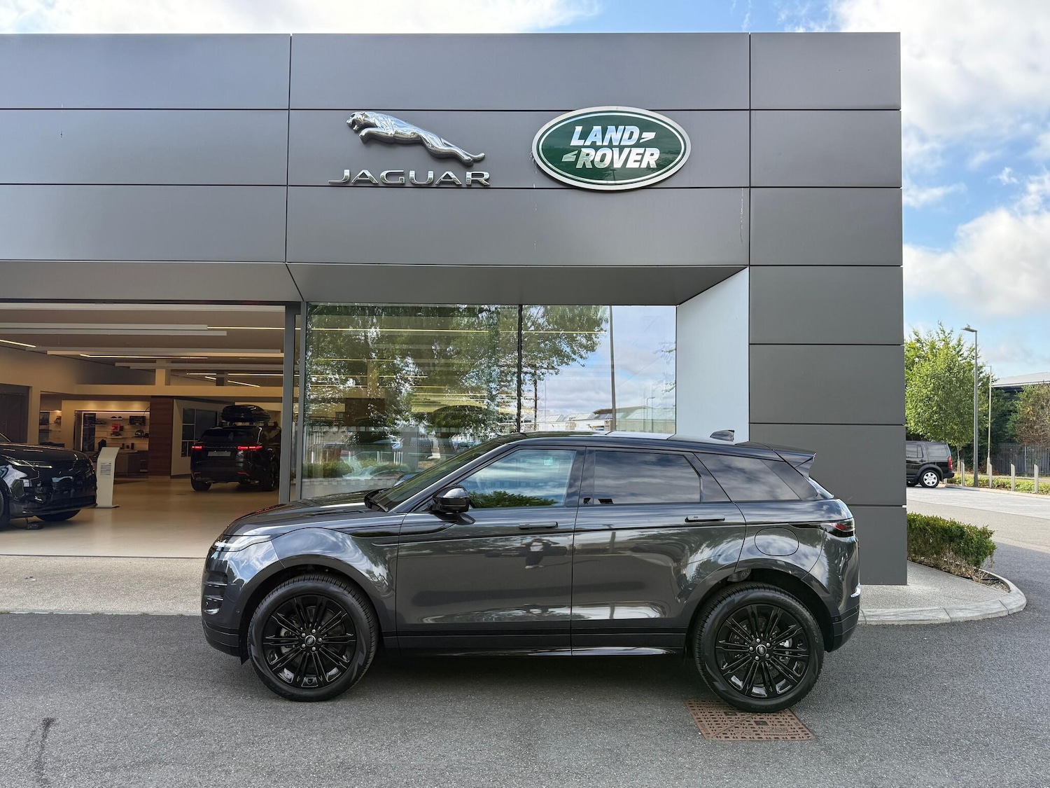 Used Land Rover Range Rover Evoque 2025 for sale - 77120084: Photo 26