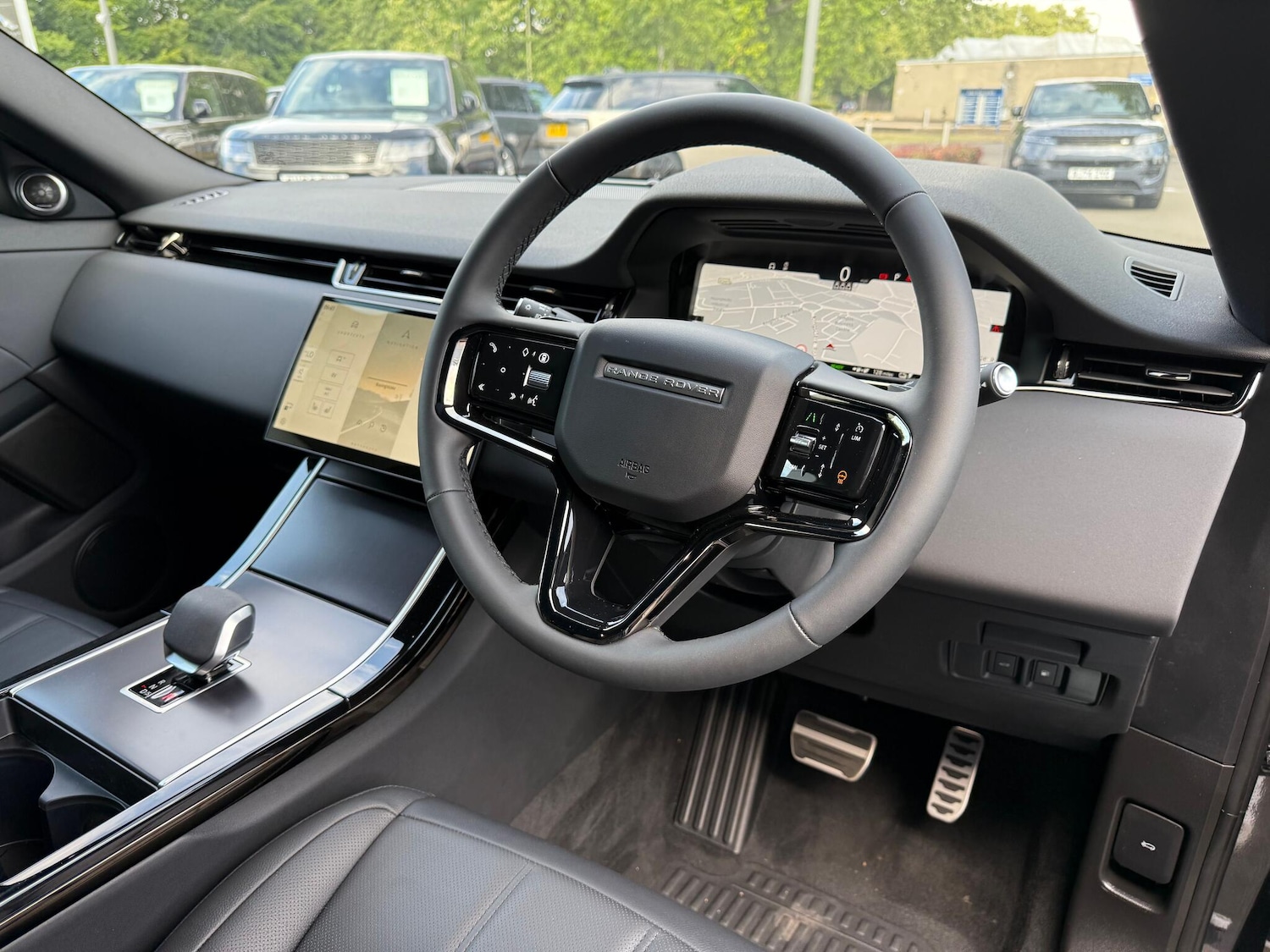 Used Land Rover Range Rover Evoque 2025 for sale - 77120084: Photo 31