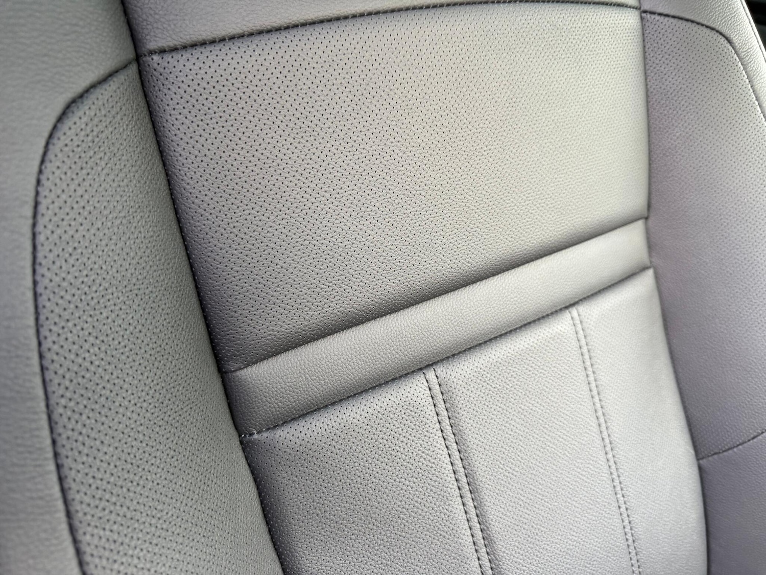 Used Land Rover Range Rover Evoque 2025 for sale - 77120084: Photo 34