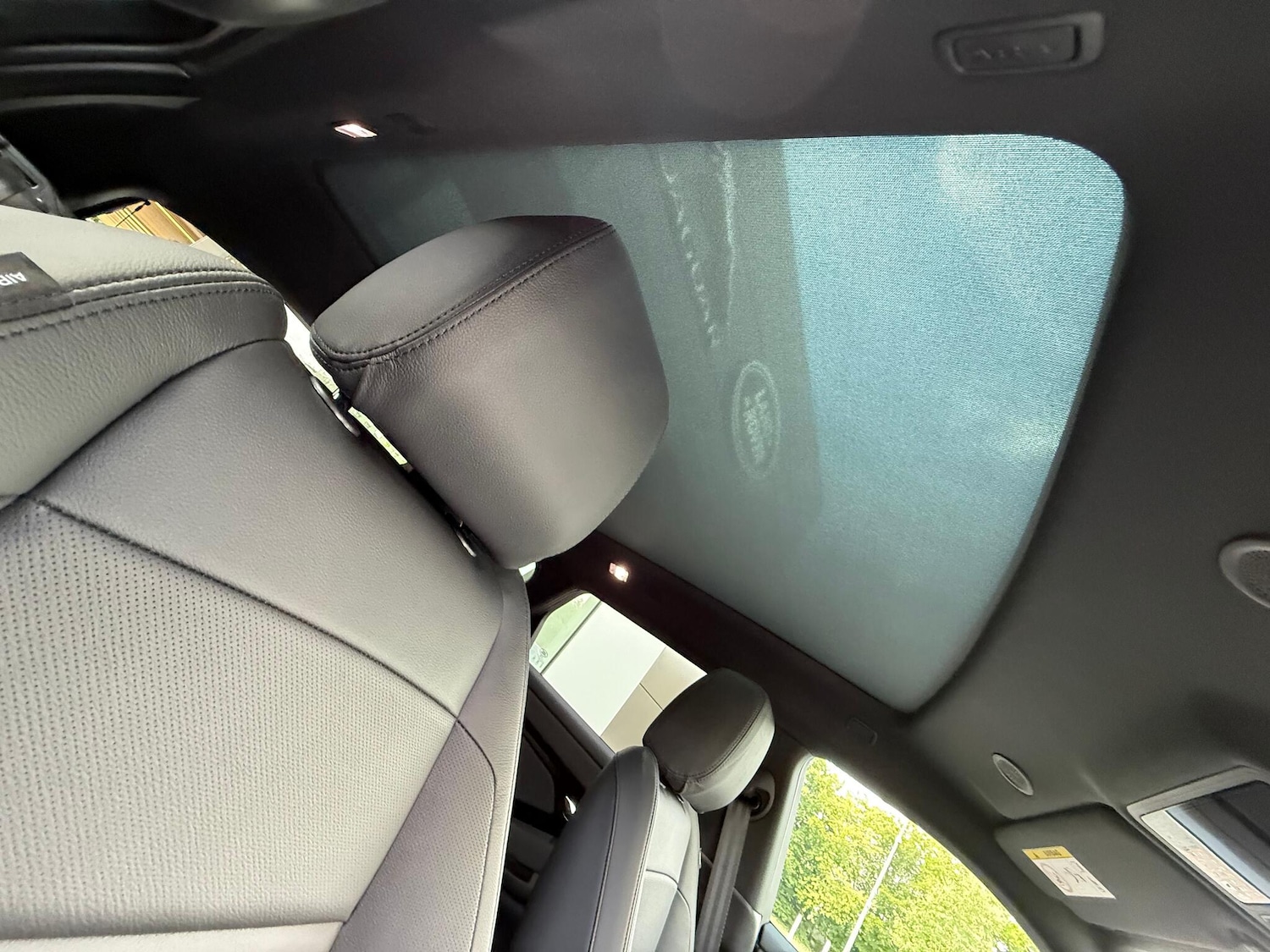 Used Land Rover Range Rover Evoque 2025 for sale - 77120084: Photo 37