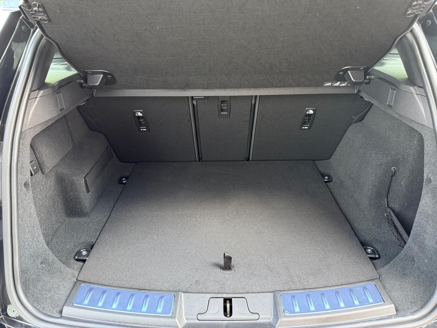 Used Land Rover Range Rover Evoque 2025 for sale - 77120084: Photo 42