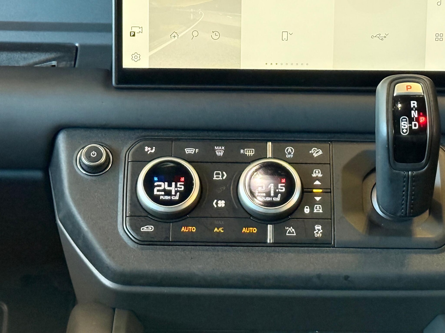 Used Land Rover Defender 2025 for sale - 77305132: Photo 15