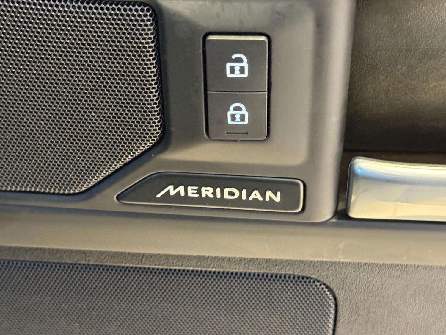 Used Land Rover Defender 2025 for sale - 77305132: Photo 21