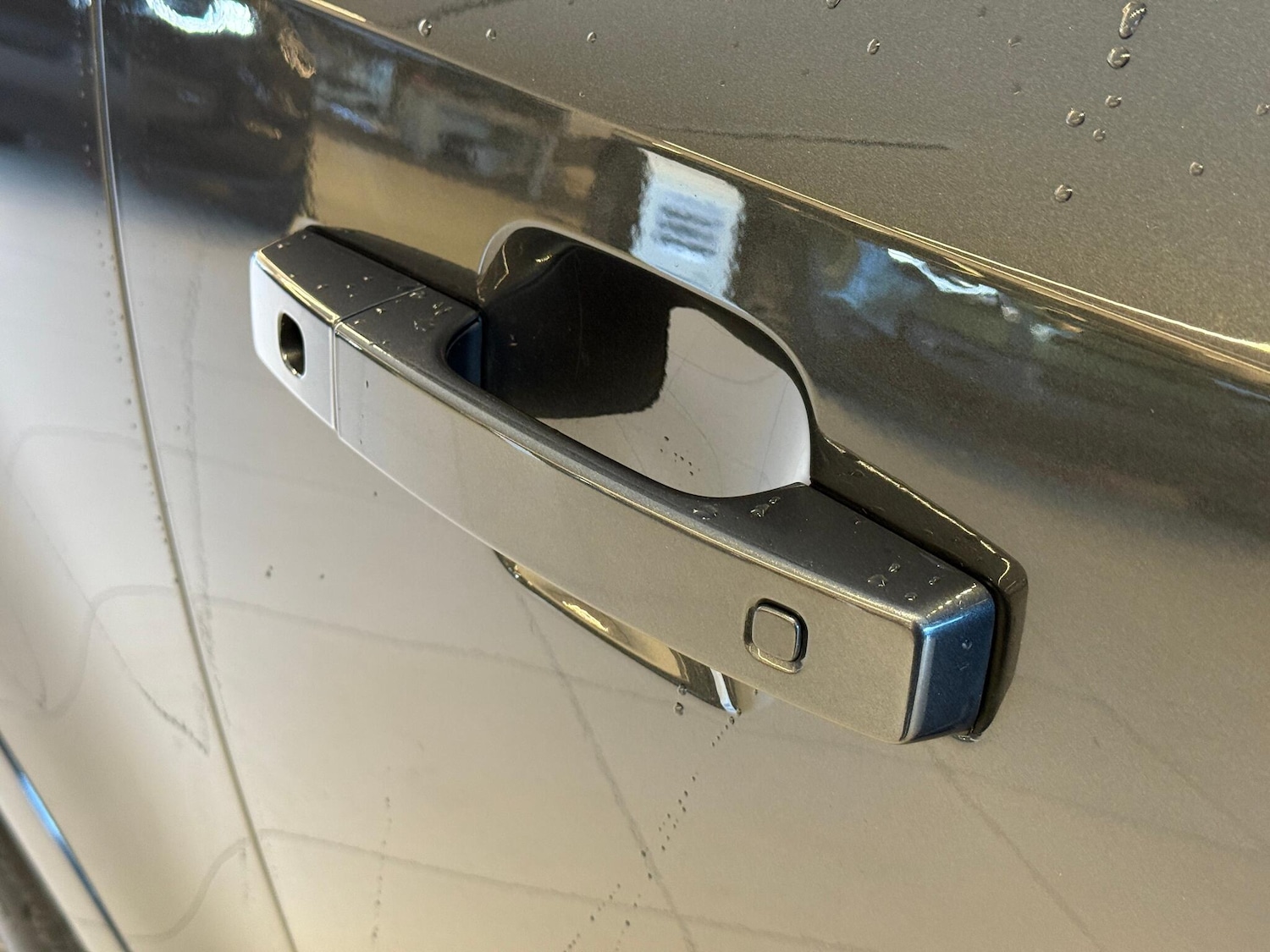 Used Land Rover Defender 2025 for sale - 77305132: Photo 31