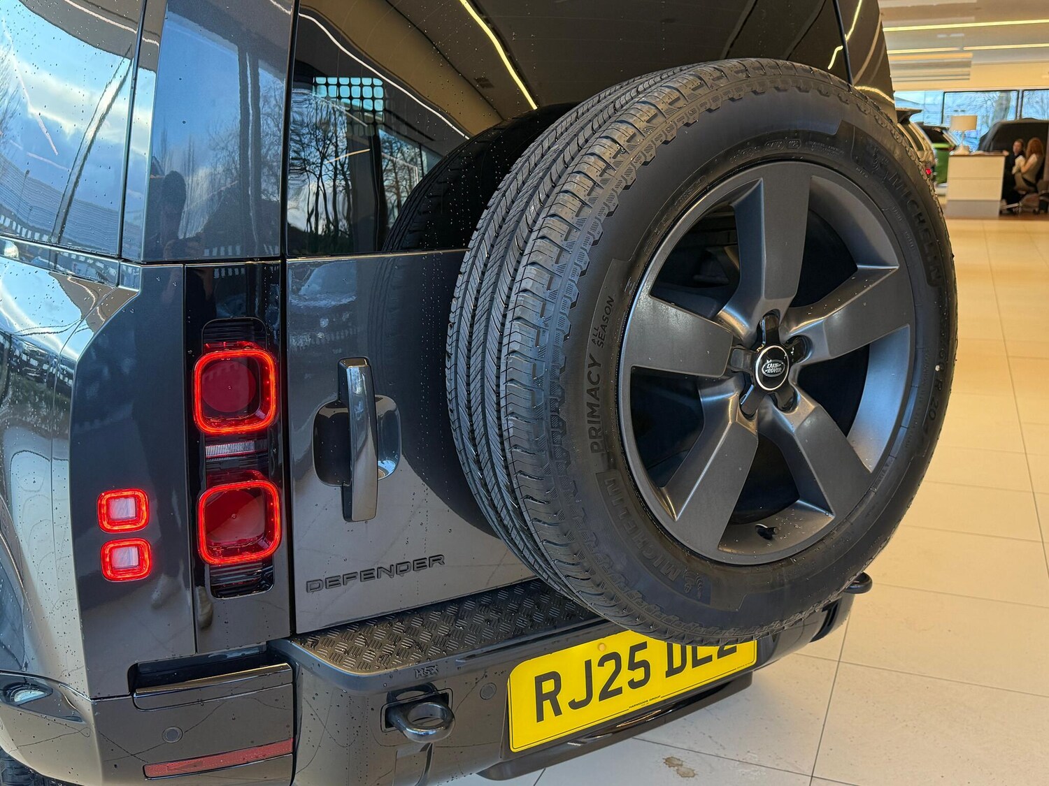 Used Land Rover Defender 2025 for sale - 77305132: Photo 37