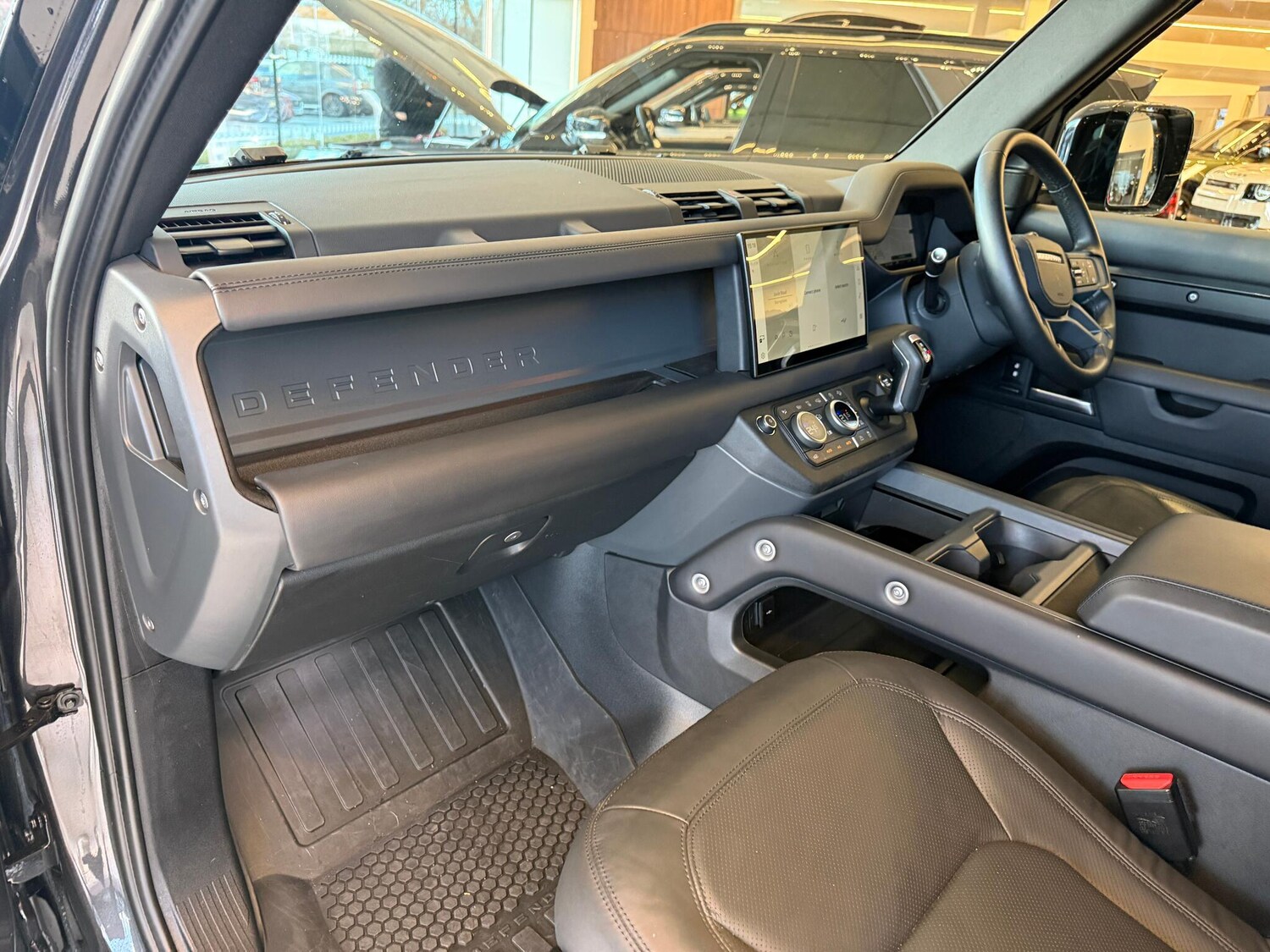 Used Land Rover Defender 2025 for sale - 77305132: Photo 40