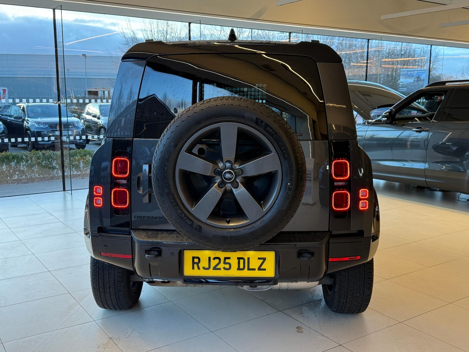 Used Land Rover Defender 2025 for sale - 77305132: Photo 8