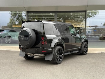Used Land Rover Defender 110 2025 for sale - 75479040: Photo
