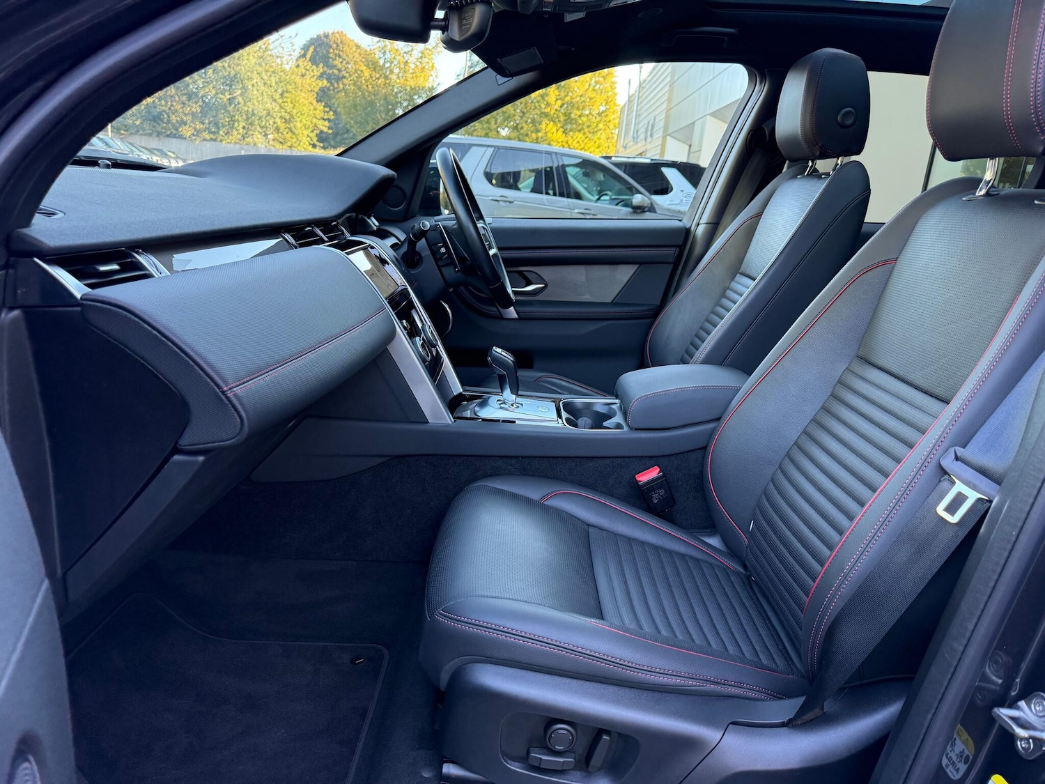 Used Land Rover Discovery Sport 2022 for sale - 76122141: Photo 10