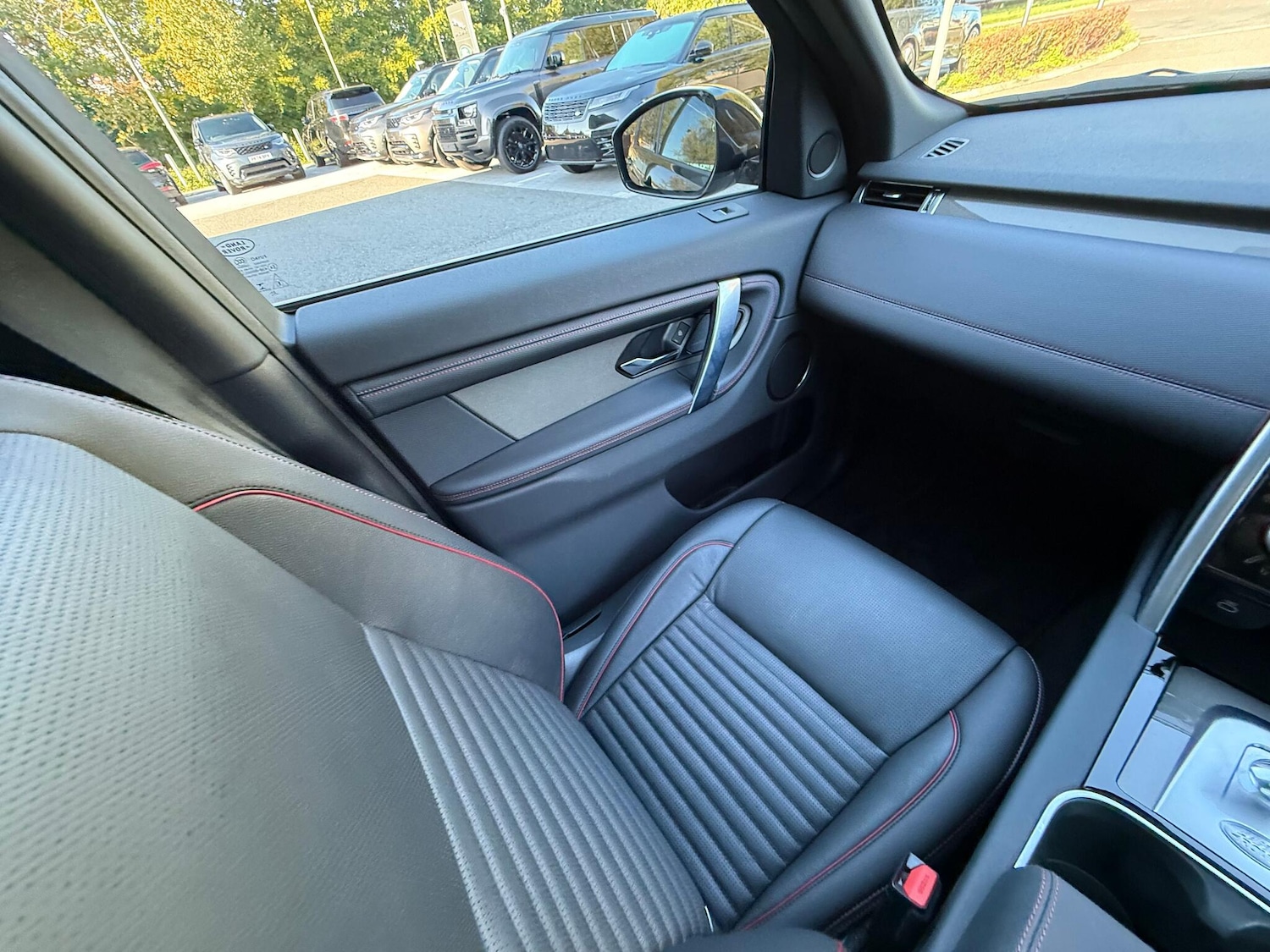 Used Land Rover Discovery Sport 2022 for sale - 76122141: Photo 12