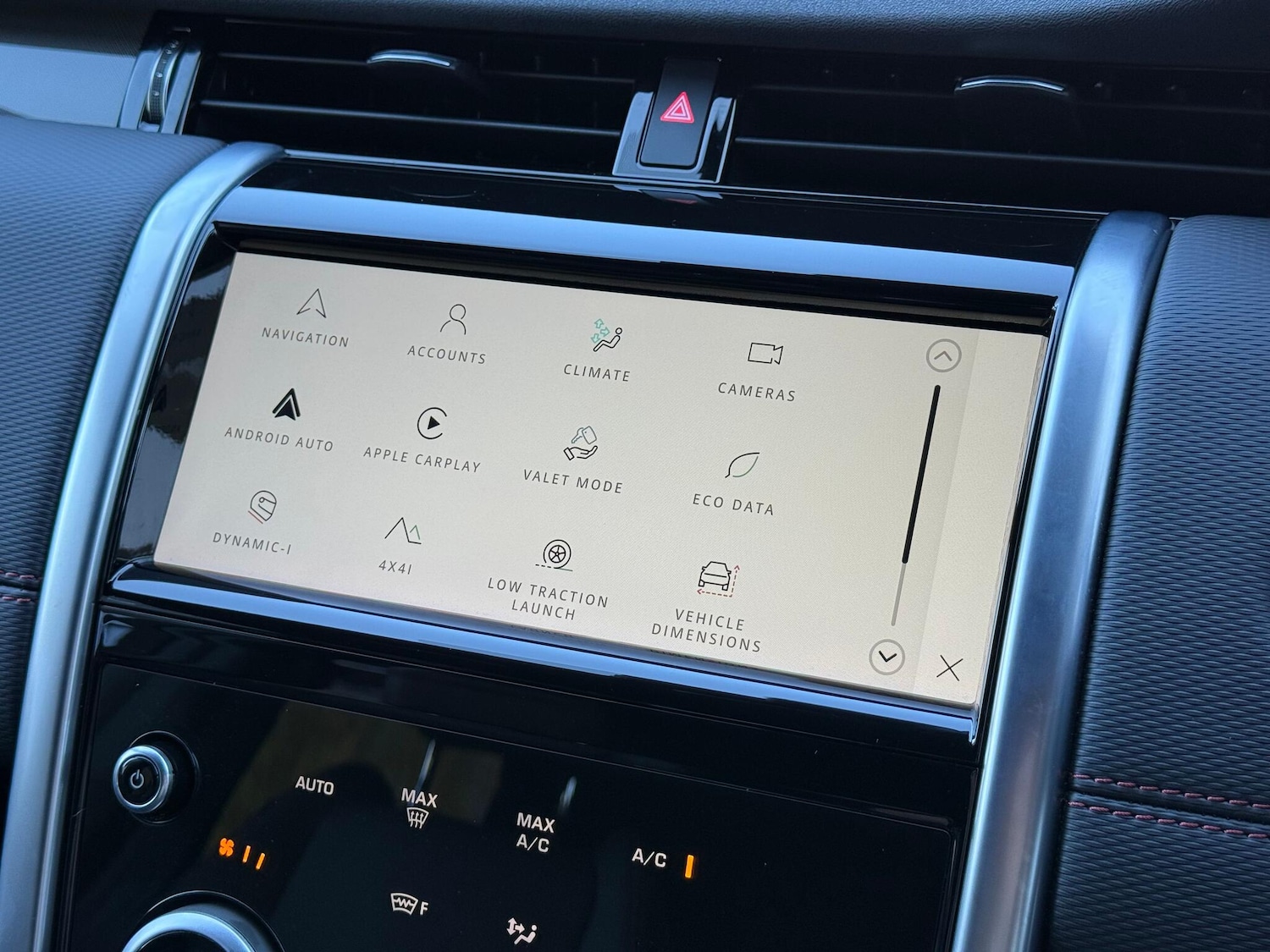 Used Land Rover Discovery Sport 2022 for sale - 76122141: Photo 21