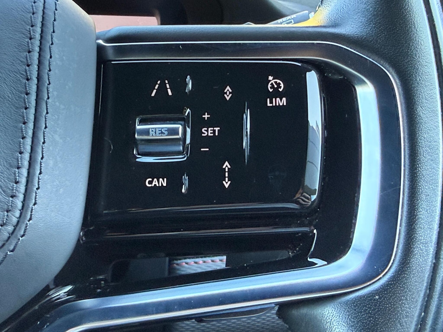 Used Land Rover Discovery Sport 2022 for sale - 76122141: Photo 27