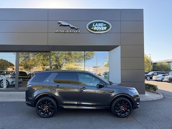 Used Land Rover Discovery Sport 2022 for sale - 76122141: Photo
