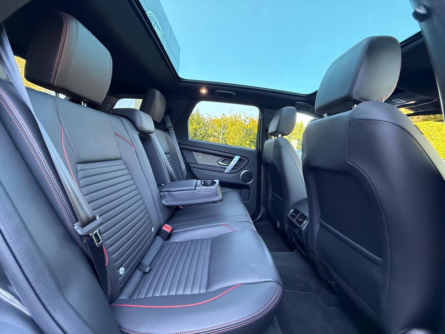Used Land Rover Discovery Sport 2022 for sale - 76122141: Photo 40