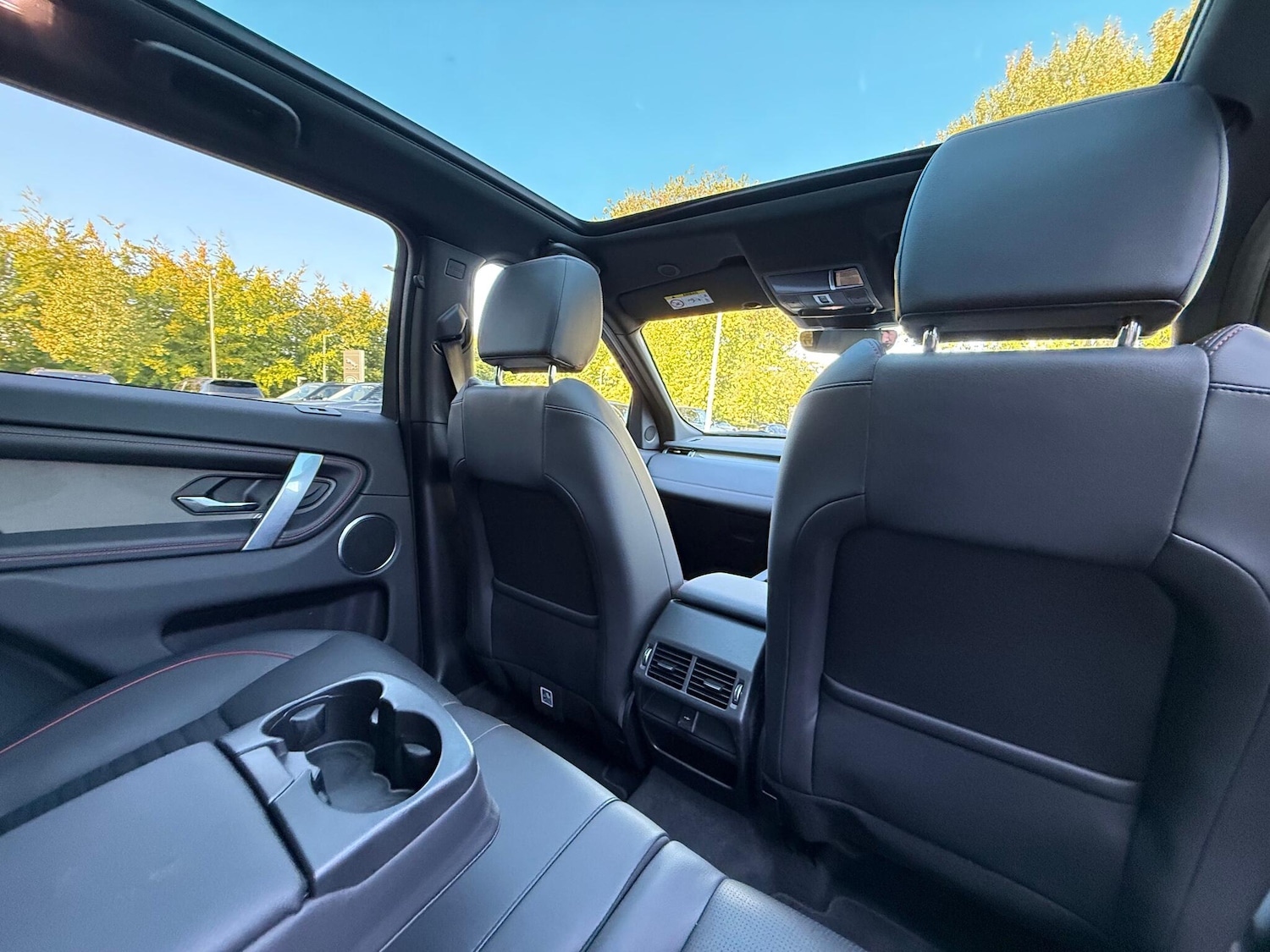 Used Land Rover Discovery Sport 2022 for sale - 76122141: Photo 42