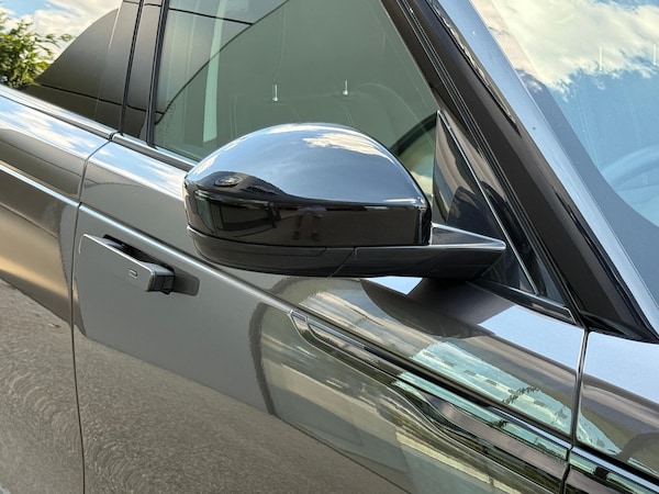 Used Land Rover Range Rover Velar 2023 for sale - 75232779: Photo 16