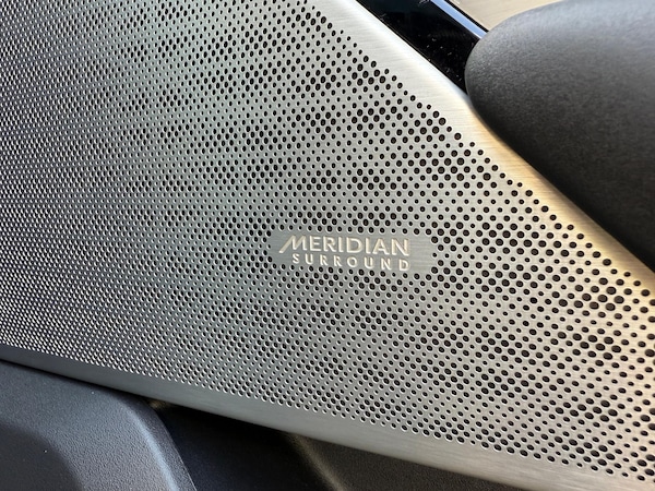 Used Land Rover Range Rover Velar 2023 for sale - 75232779: Photo 29