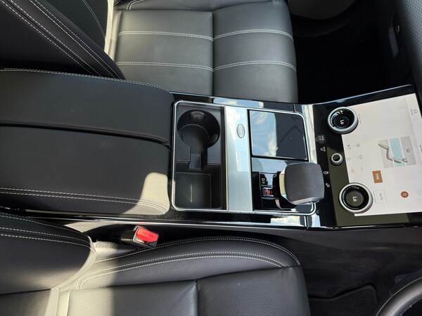 Used Land Rover Range Rover Velar 2023 for sale - 75232779: Photo 48