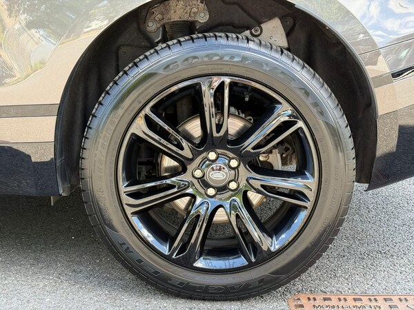 Used Land Rover Range Rover Velar 2023 for sale - 75232779: Photo 7