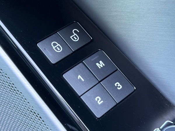 Used Land Rover Range Rover Velar 2020 for sale - 76227869: Photo 52
