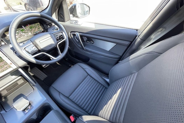 Used Land Rover Discovery Sport 2025 for sale - 76226634: Photo 14
