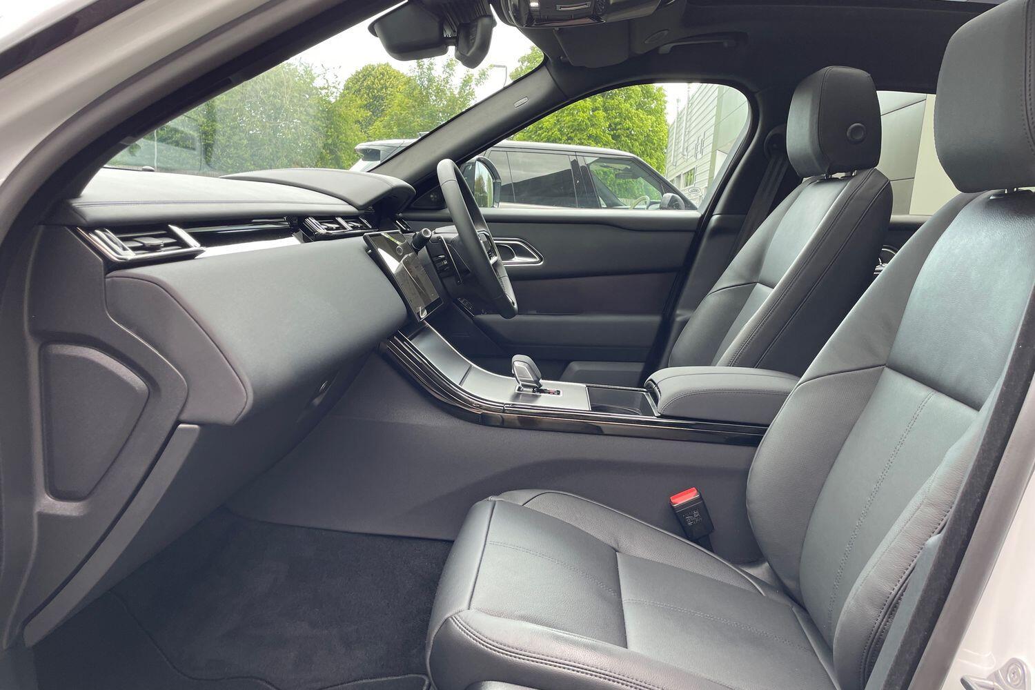 Used Land Rover Range Rover Velar 2025 for sale - 76976197: Photo 10