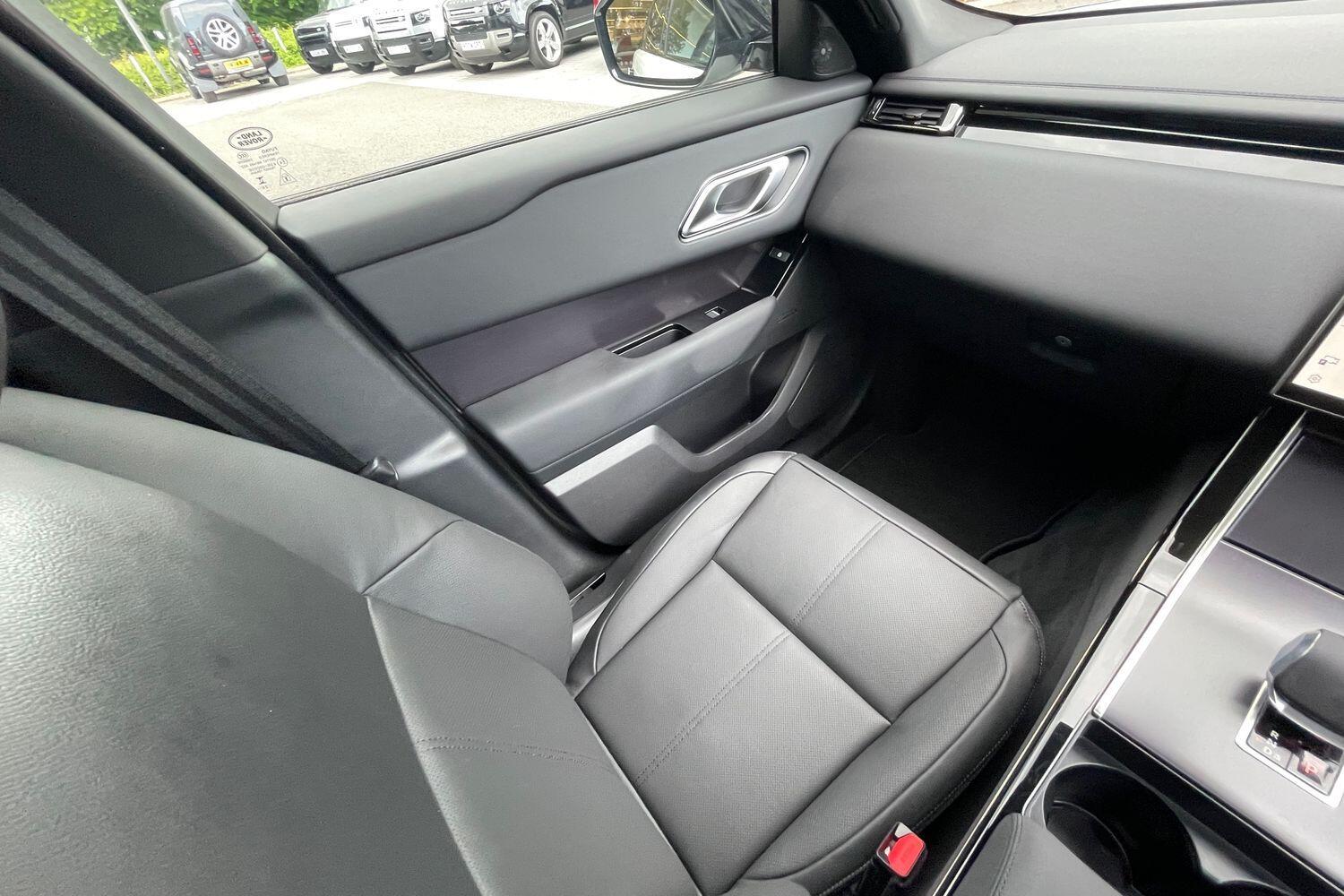 Used Land Rover Range Rover Velar 2025 for sale - 76976197: Photo 13