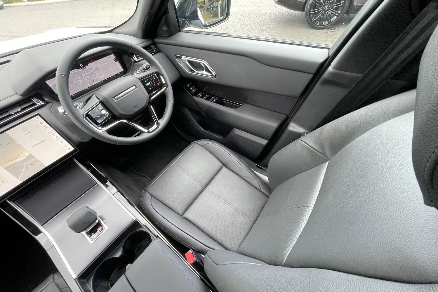 Used Land Rover Range Rover Velar 2025 for sale - 76976197: Photo 14