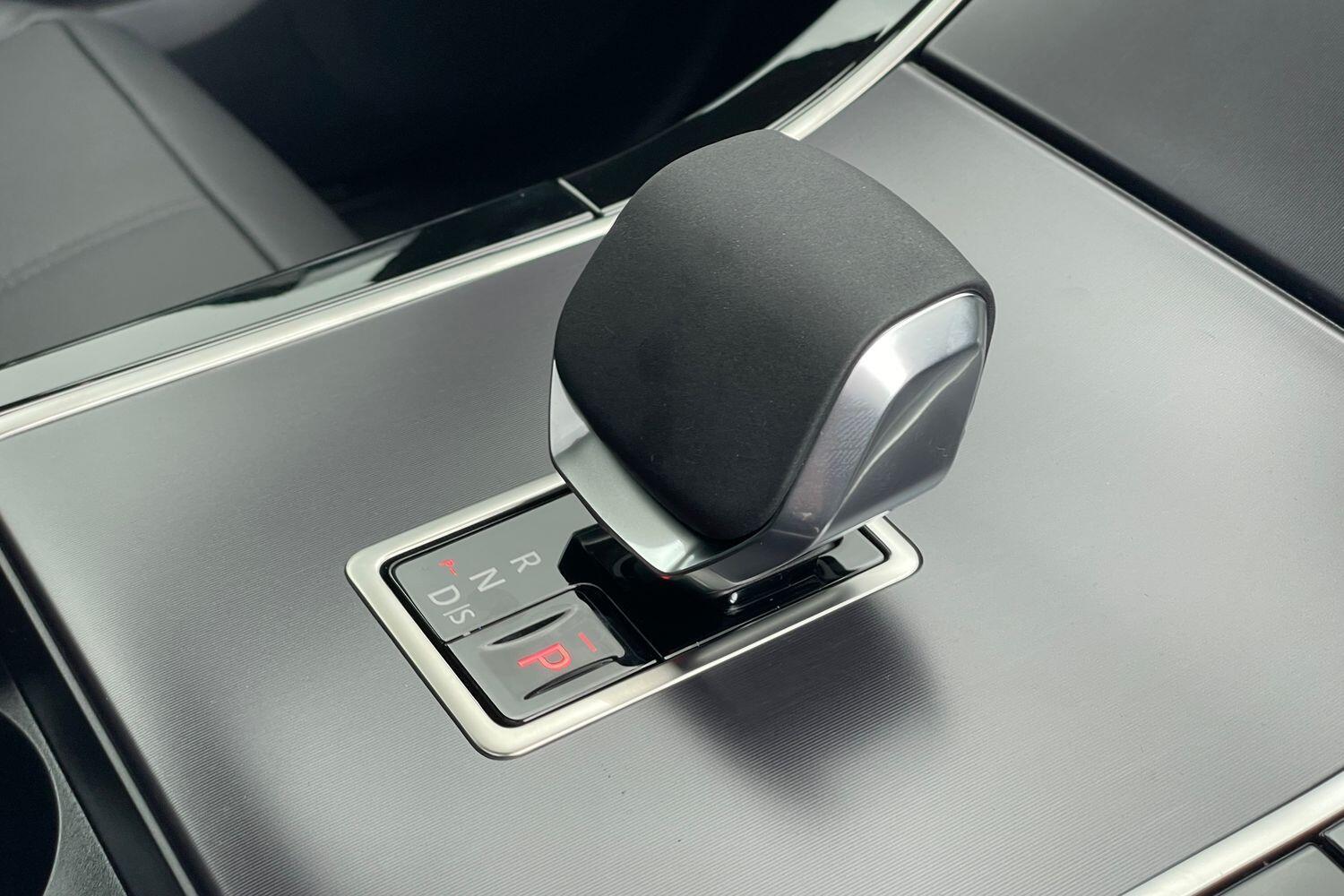 Used Land Rover Range Rover Velar 2025 for sale - 76976197: Photo 20