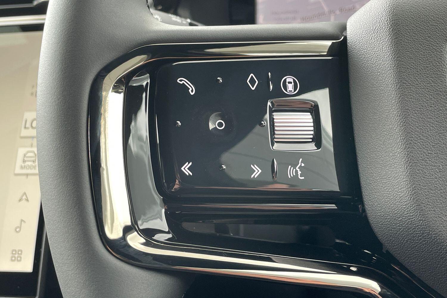 Used Land Rover Range Rover Velar 2025 for sale - 76976197: Photo 26