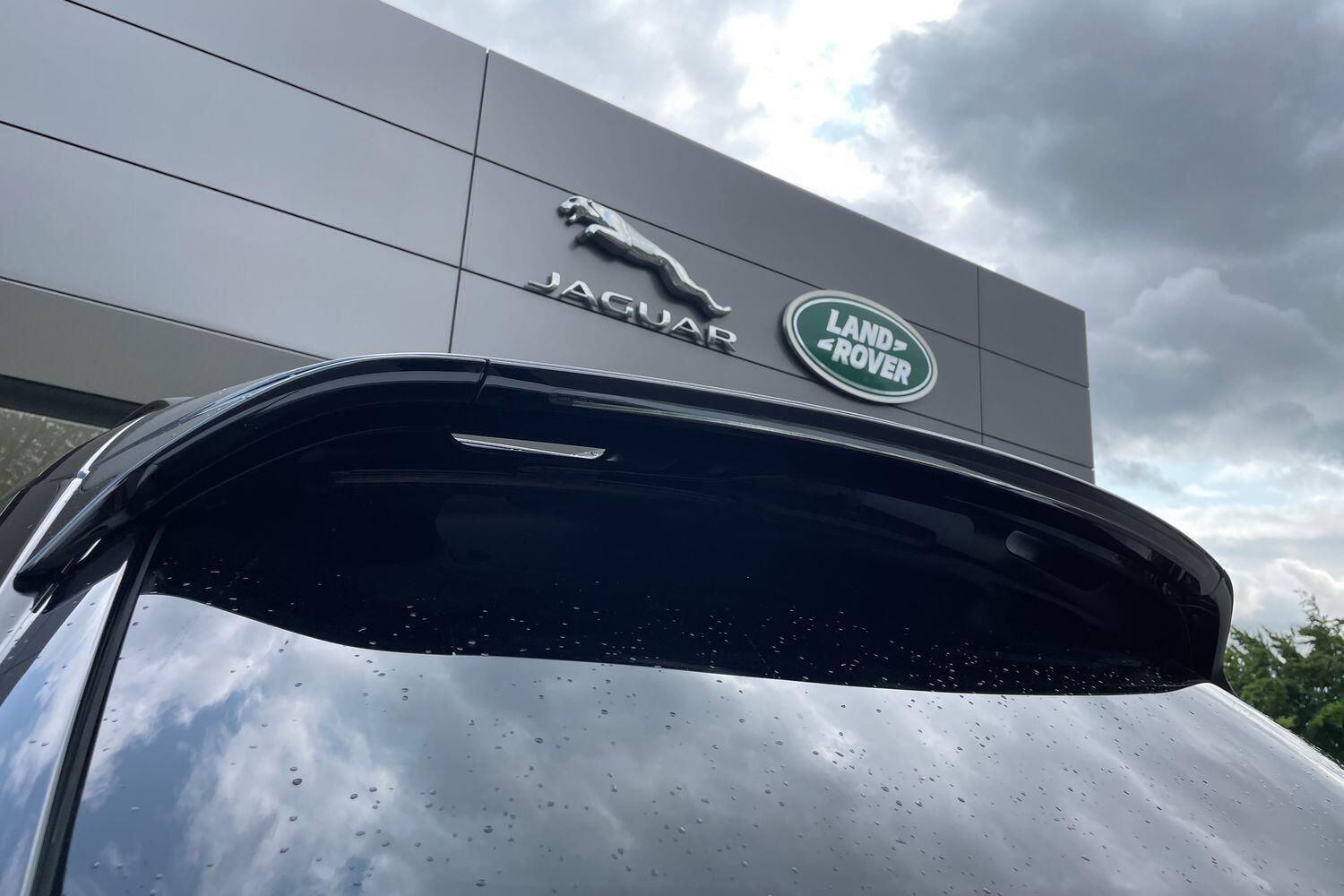 Used Land Rover Range Rover Velar 2025 for sale - 76976197: Photo 33