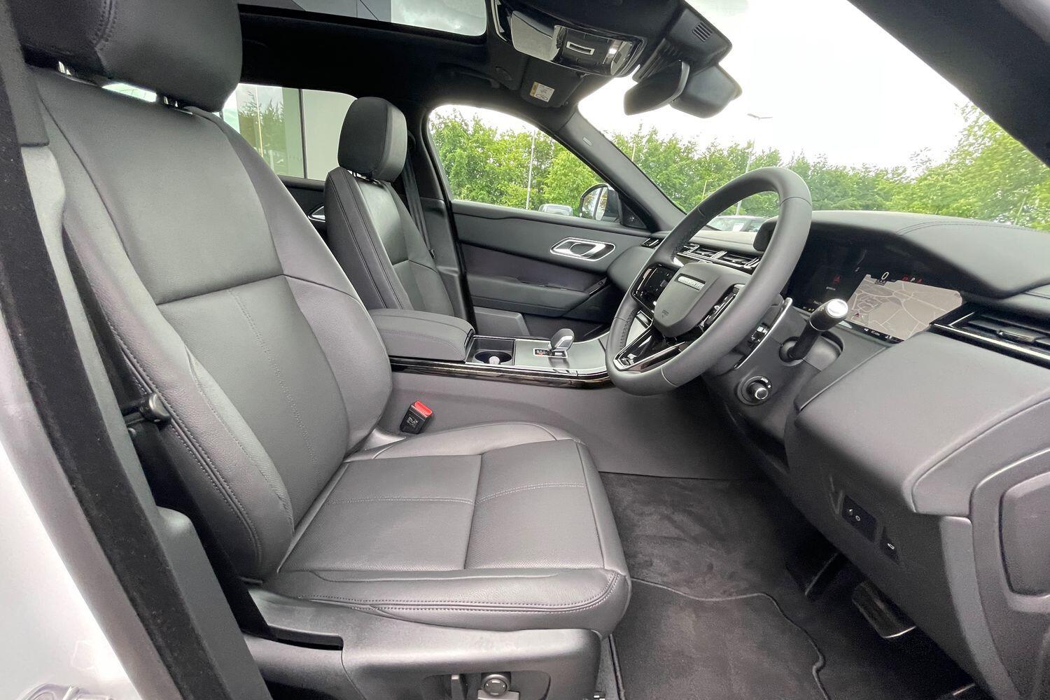 Used Land Rover Range Rover Velar 2025 for sale - 76976197: Photo 9