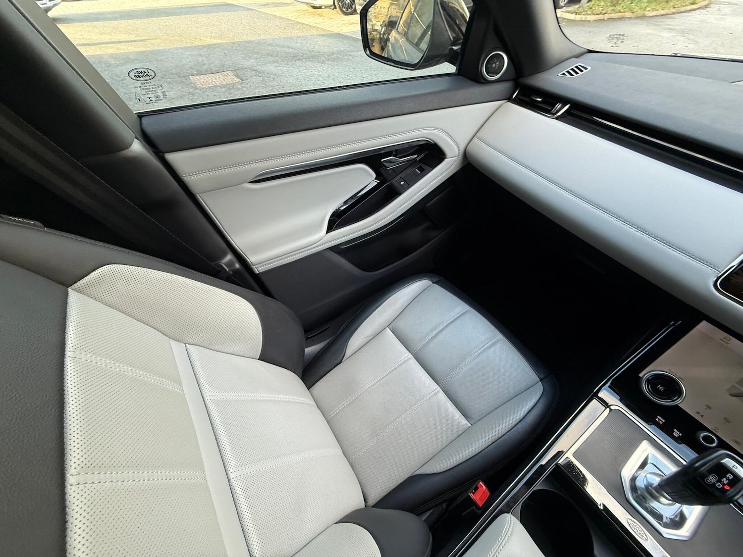 Used Land Rover Range Rover Evoque 2022 for sale - 77267379: Photo 12