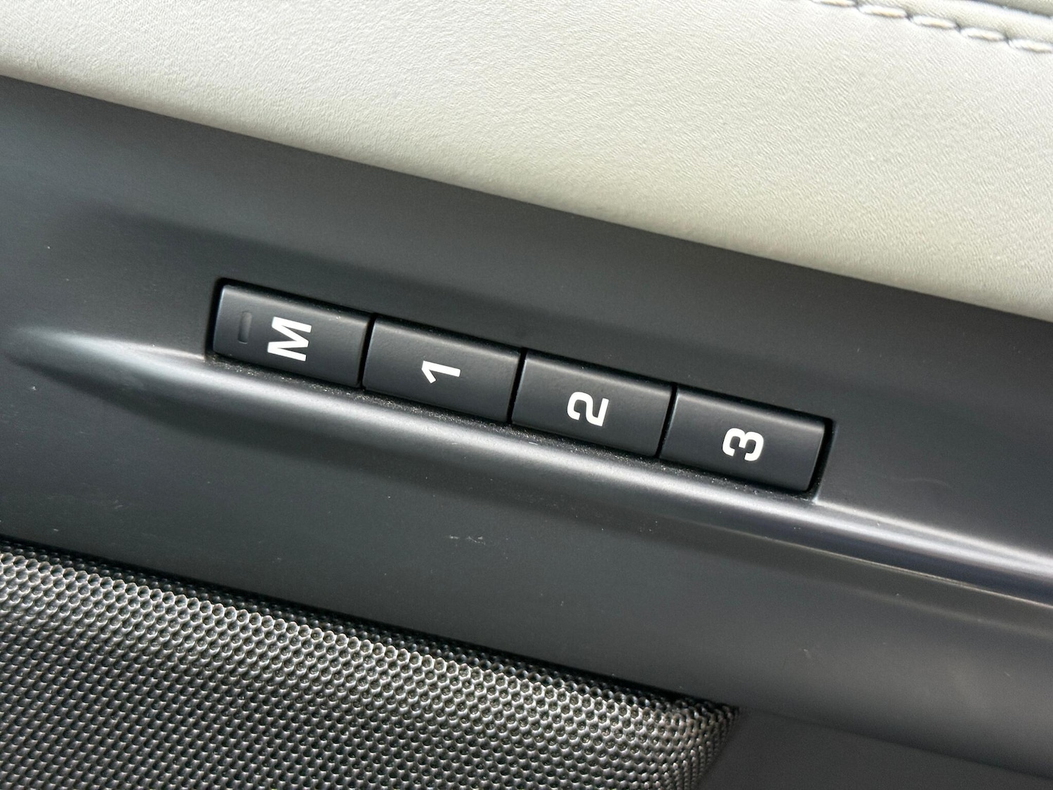 Used Land Rover Range Rover Evoque 2022 for sale - 77267379: Photo 44