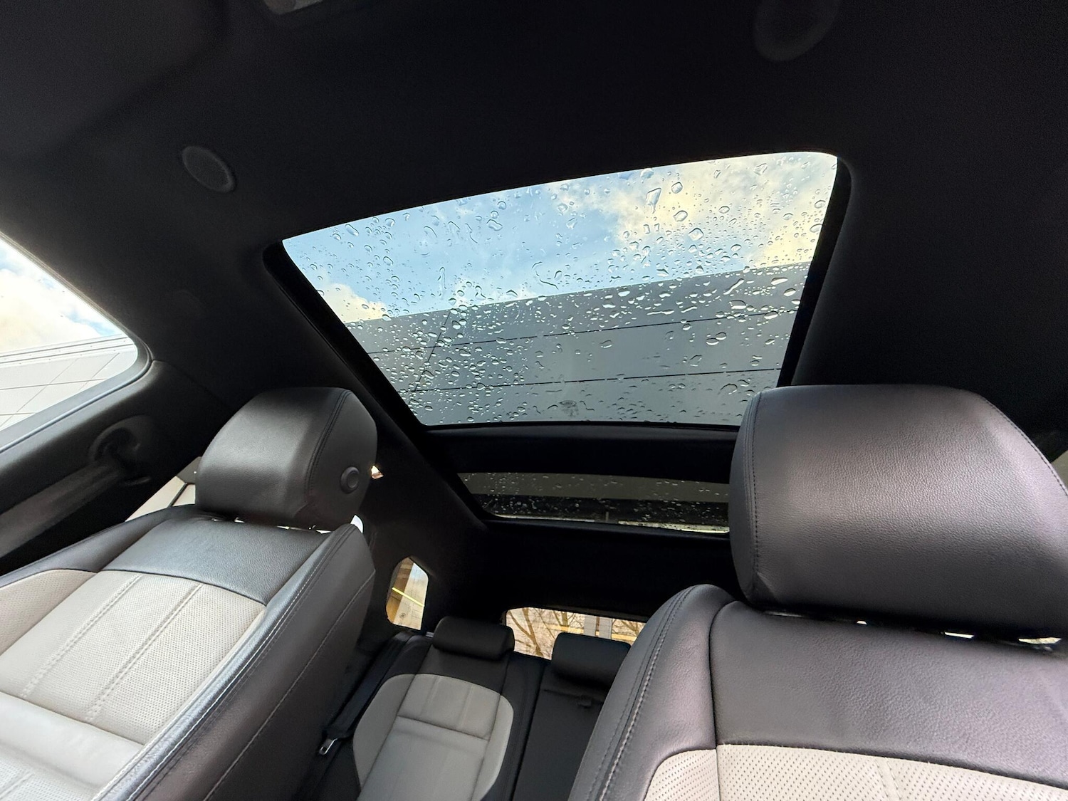 Used Land Rover Range Rover Evoque 2022 for sale - 77267379: Photo 5