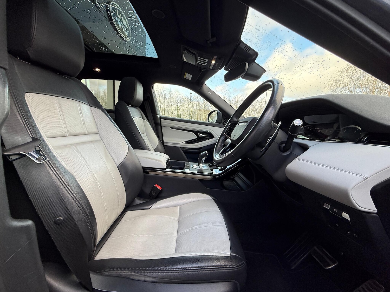 Used Land Rover Range Rover Evoque 2022 for sale - 77267379: Photo 9